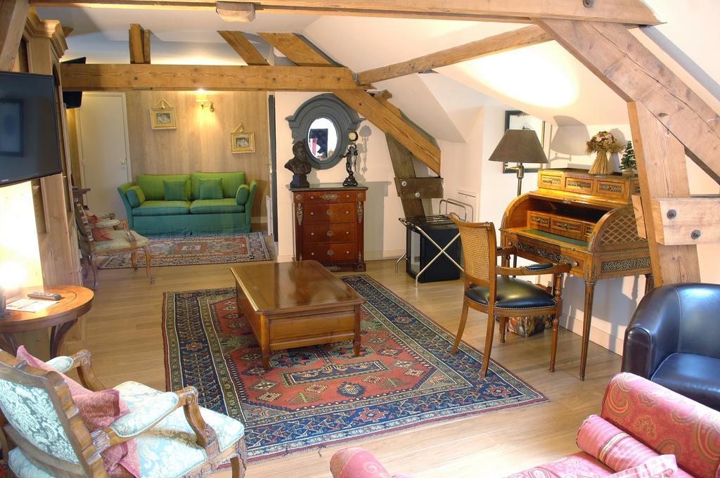 Hostellerie Du Prieure Saint-Prix  Экстерьер фото