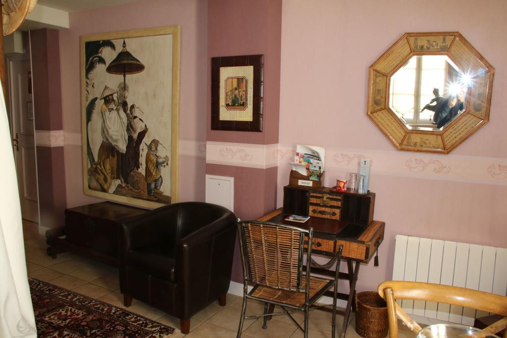 Hostellerie Du Prieure Saint-Prix  Экстерьер фото