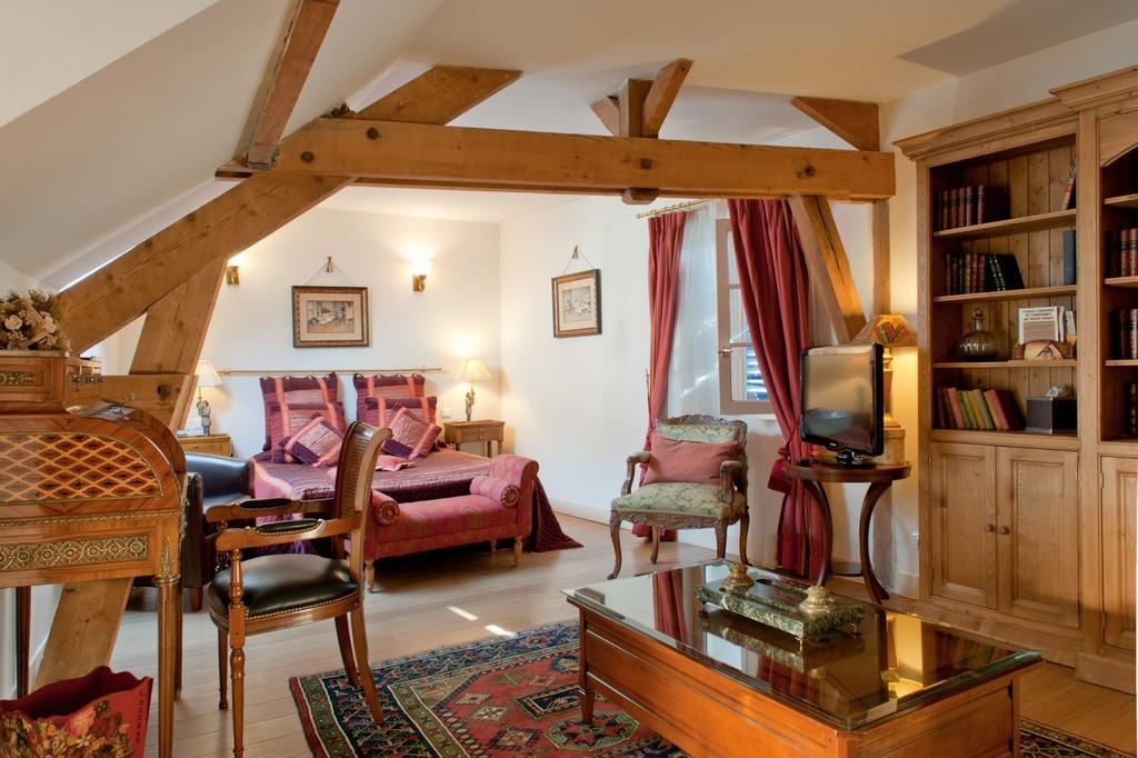 Hostellerie Du Prieure Saint-Prix  Экстерьер фото