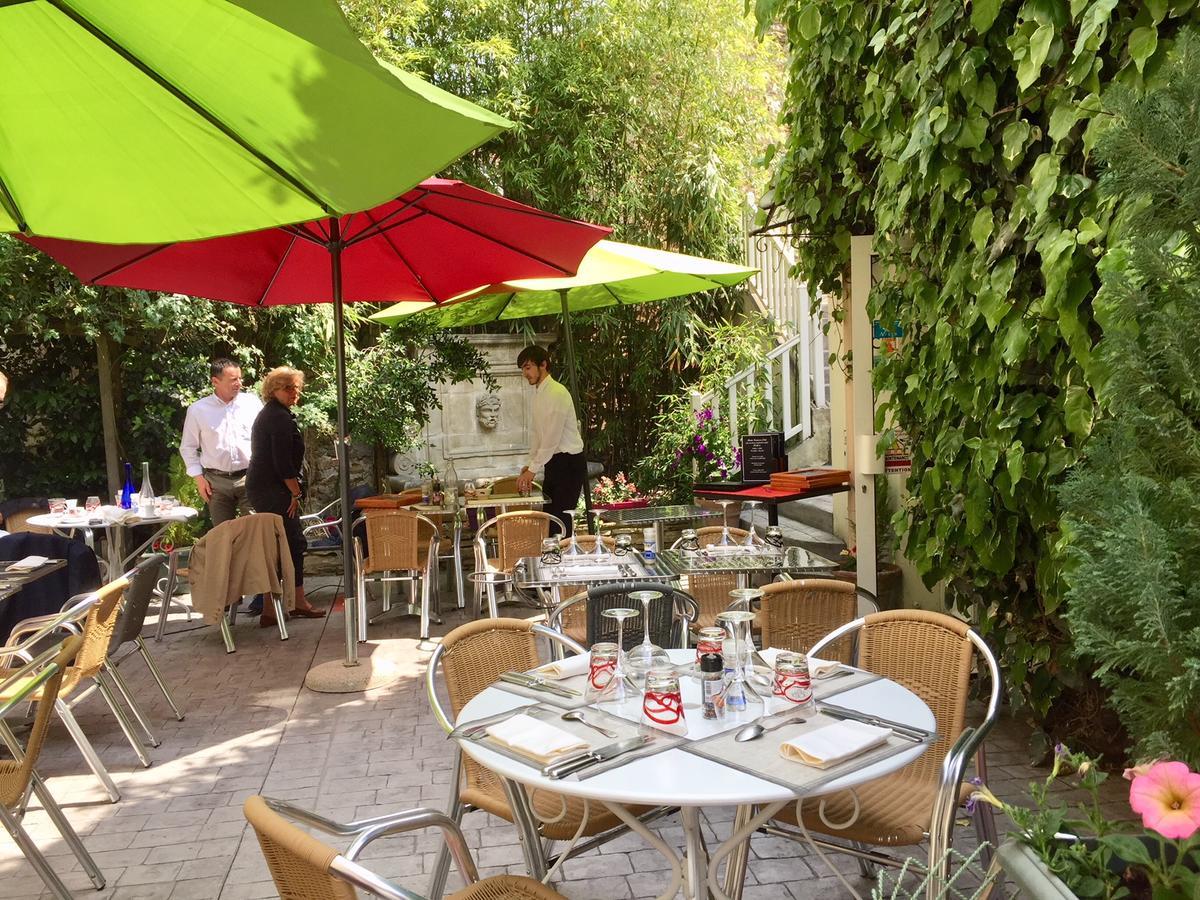 Hostellerie Du Prieure Saint-Prix  Экстерьер фото