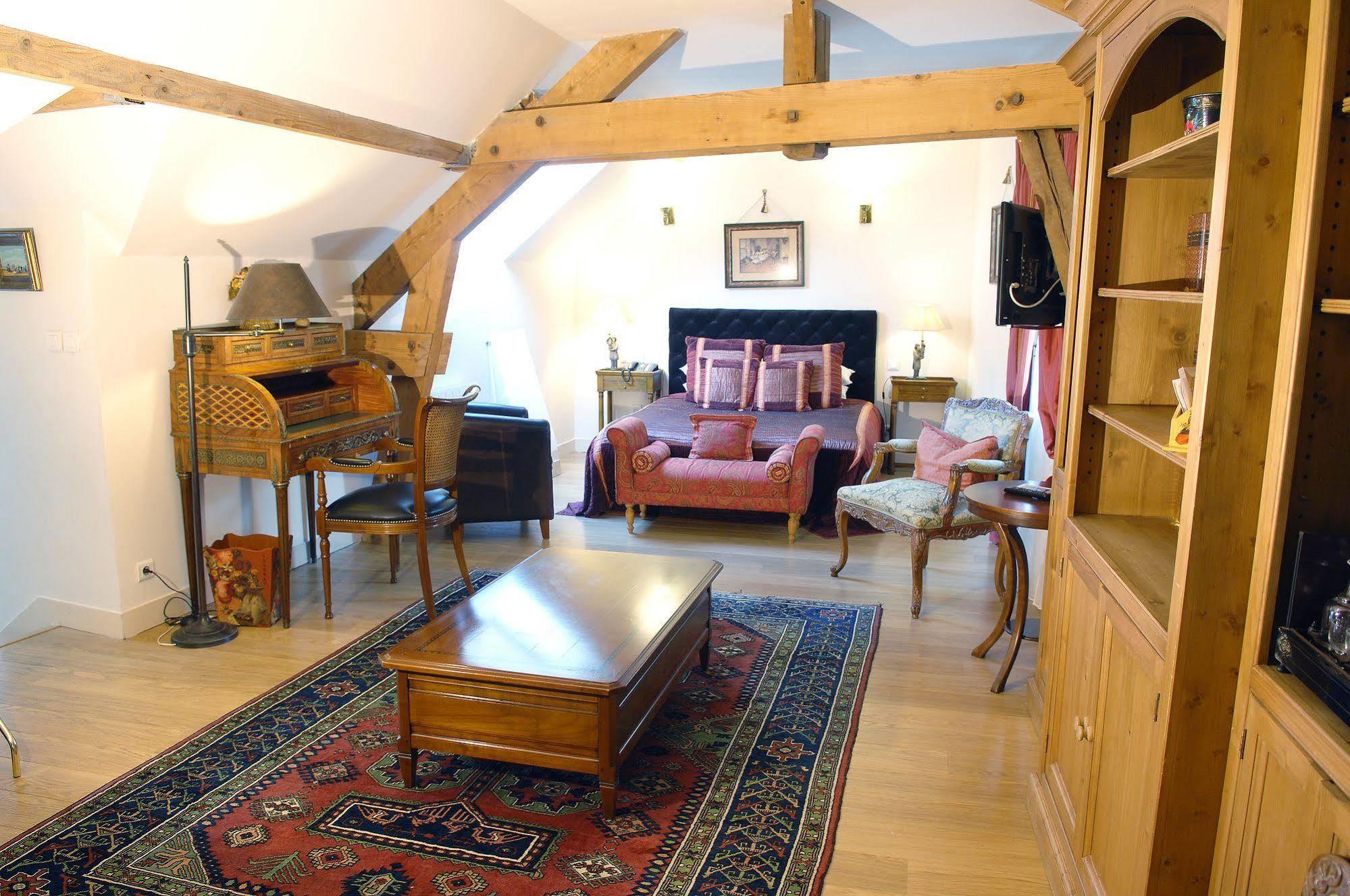 Hostellerie Du Prieure Saint-Prix  Экстерьер фото