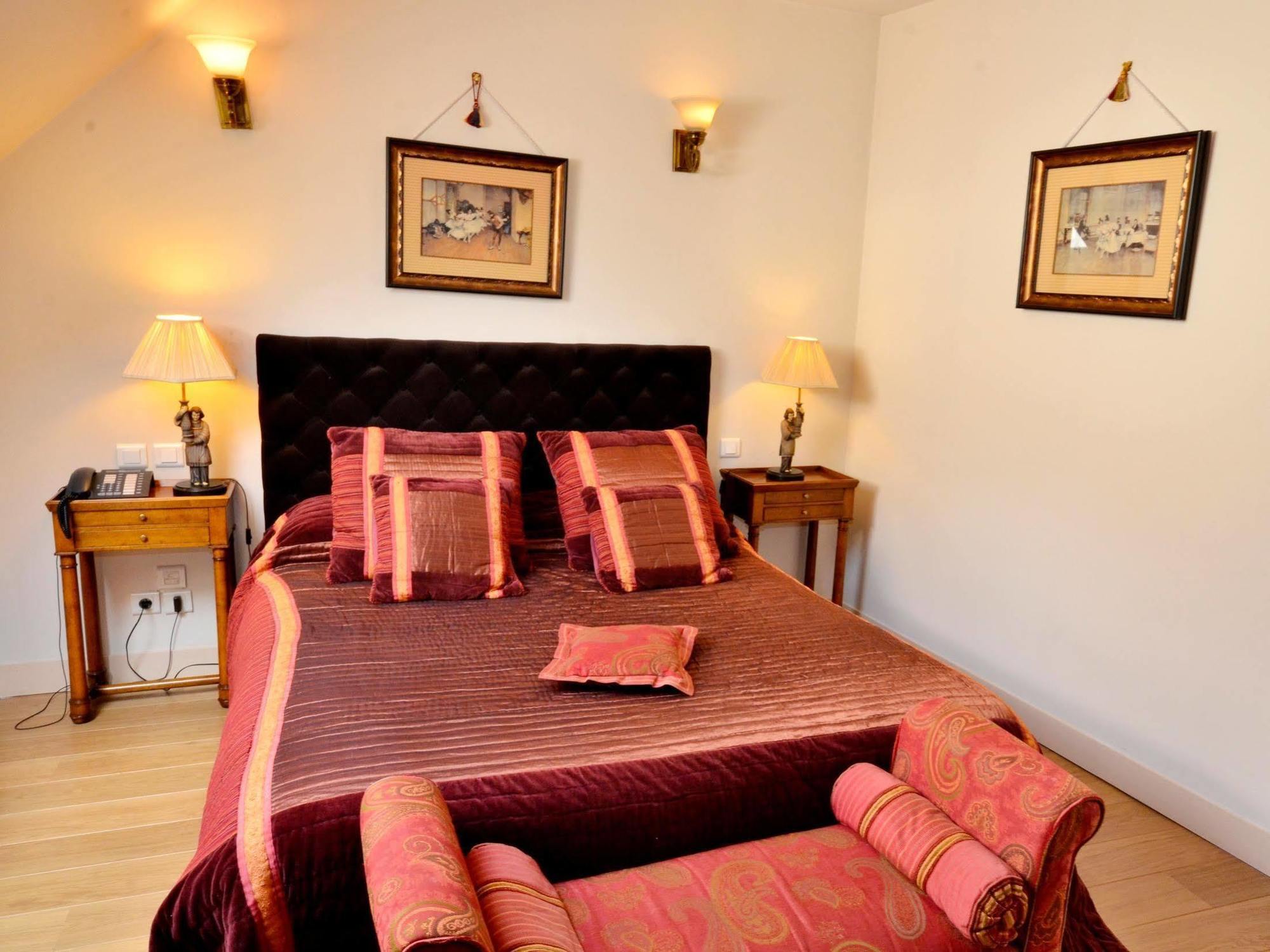 Hostellerie Du Prieure Saint-Prix  Экстерьер фото